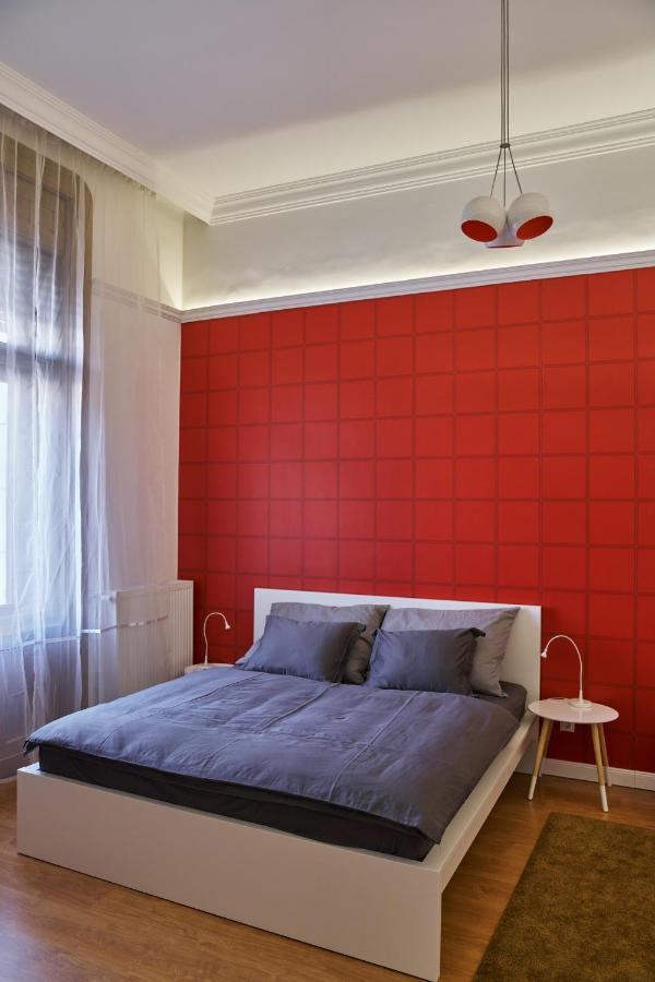 Nanirol Apartment At Gellert Bath Boedapest Buitenkant foto