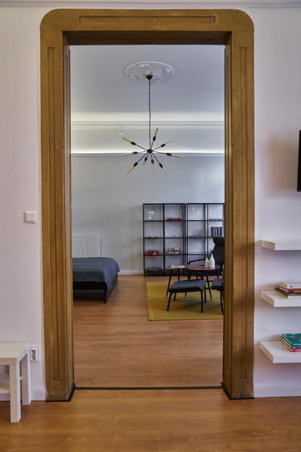 Nanirol Apartment At Gellert Bath Boedapest Buitenkant foto