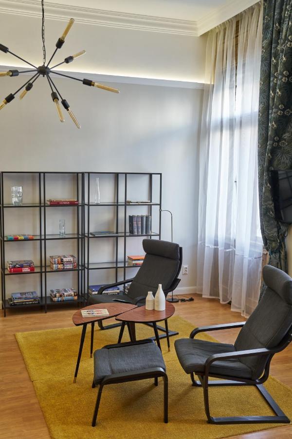 Nanirol Apartment At Gellert Bath Boedapest Buitenkant foto