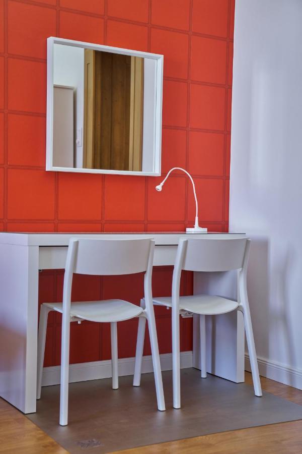 Nanirol Apartment At Gellert Bath Boedapest Buitenkant foto