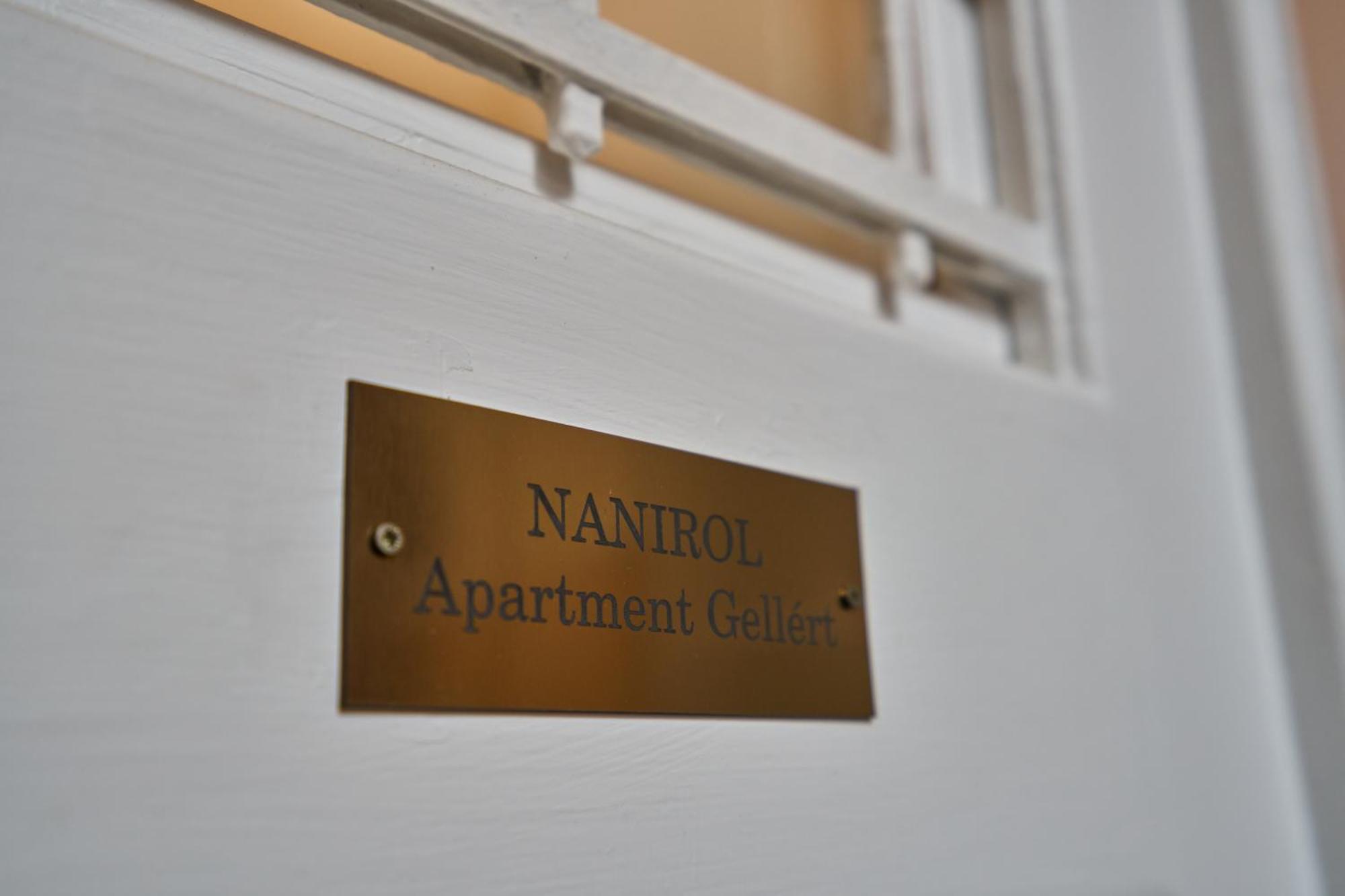 Nanirol Apartment At Gellert Bath Boedapest Buitenkant foto